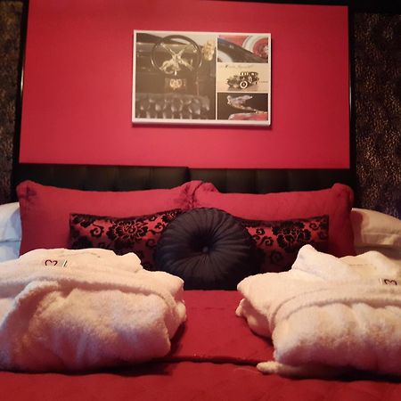 Cadillac Kustomz Hotel - Breakfast Available Rothesay Exterior foto