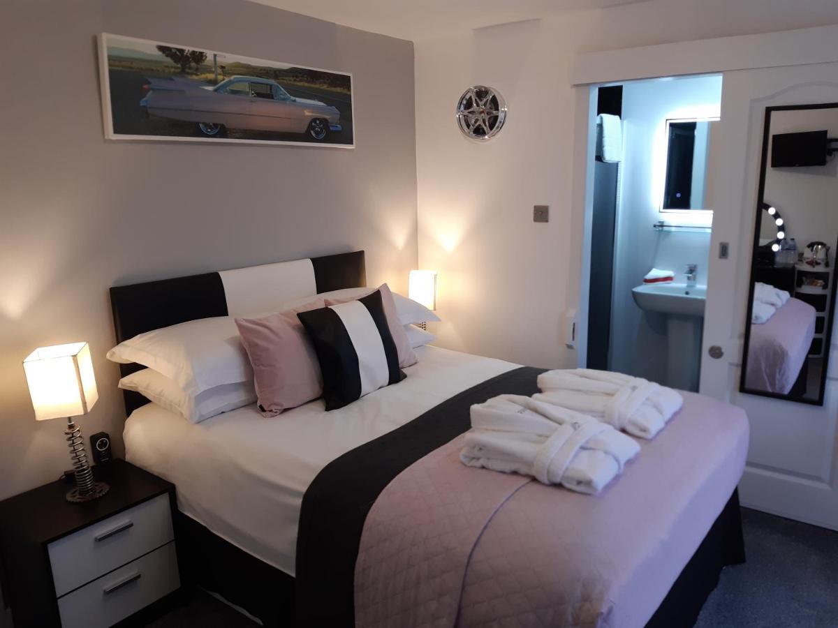 Cadillac Kustomz Hotel - Breakfast Available Rothesay Exterior foto